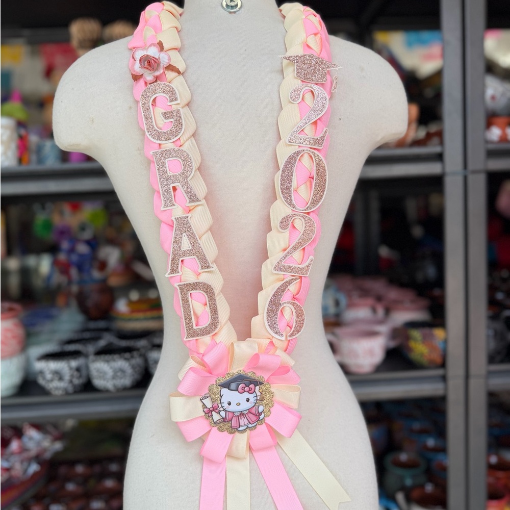 Hello Kitty Graduation lei class 2026 - Picture 5 of 5